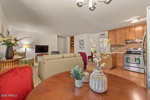 Dining - 5525 E Thomas Rd #O12, Phoenix, AZ 85018 photo 2 of 2