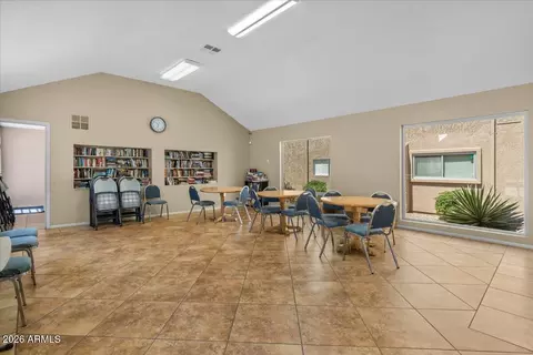 View/Area - 5525 E Thomas Rd #O12, Phoenix, AZ 85018 photo 1 of 2