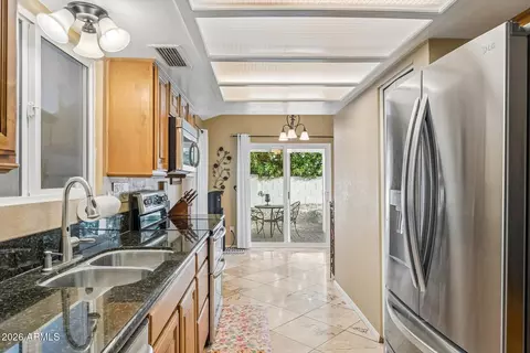 Kitchen - 413 E Kristal Way, Phoenix, AZ 85024 photo 3 of 3