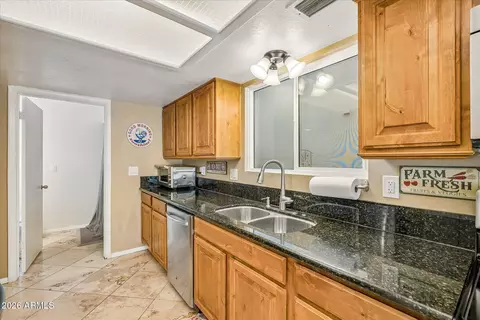 Kitchen - 413 E Kristal Way, Phoenix, AZ 85024 photo 2 of 3