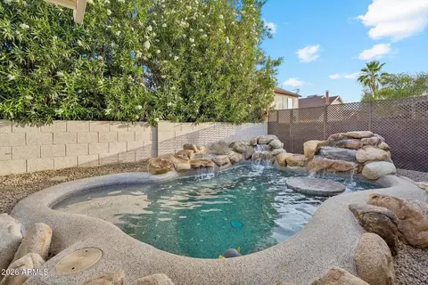 Exterior - 413 E Kristal Way, Phoenix, AZ 85024 photo 6 of 9