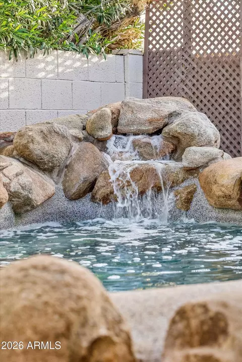 Exterior - 413 E Kristal Way, Phoenix, AZ 85024 photo 7 of 9