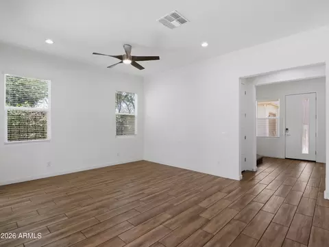 Living - 1555 E Ocotillo Rd #20, Phoenix, AZ 85014 photo 1 of 3