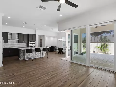Entry Way - 1555 E Ocotillo Rd #20, Phoenix, AZ 85014 photo 2 of 3