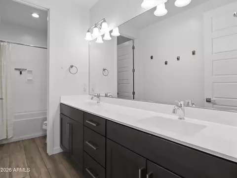 Bath - 1555 E Ocotillo Rd #20, Phoenix, AZ 85014 photo 4 of 4