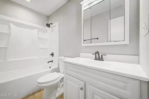 Bath - 808 E Desert Dr N, Phoenix, AZ 85042 photo 2 of 2