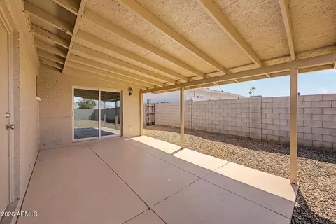 Exterior - 808 E Desert Dr N, Phoenix, AZ 85042 photo 2 of 4