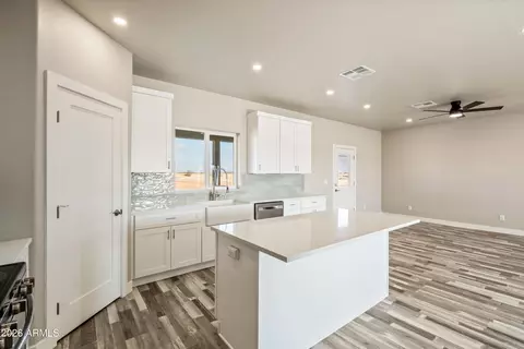 Kitchen - 10893 E Angus Ln, Coolidge, AZ 85128 photo 5 of 5