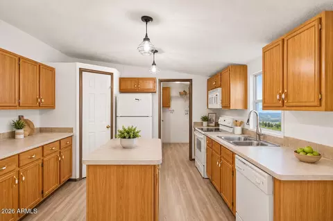 233 E Michelle Dr, Phoenix, AZ 85022 photo 32