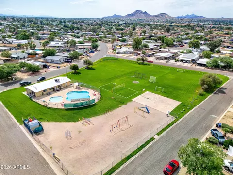 233 E Michelle Dr, Phoenix, AZ 85022 photo 18