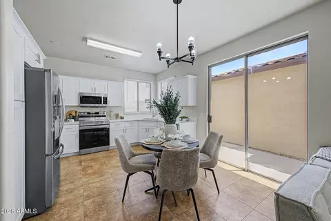 2061 N 29th Pl, Mesa, AZ 85213 photo 8