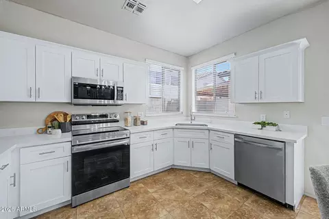 2061 N 29th Pl, Mesa, AZ 85213 photo 9