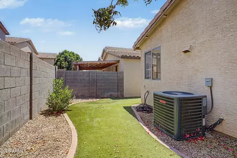 2061 N 29th Pl, Mesa, AZ 85213 photo 34