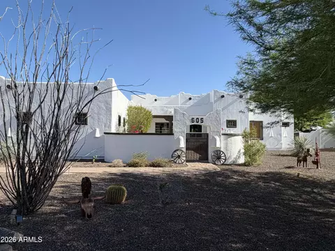 605 W Ridgecrest Rd, Phoenix, AZ 85086