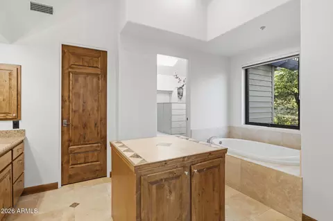 Bath - 2505 E Scarlet Bugler Cir, Payson, AZ 85541 photo 4 of 9