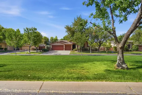 Exterior - 2808 E Park Ave, Gilbert, AZ 85234 photo 3 of 16