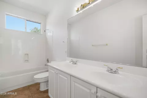 Bath - 2808 E Park Ave, Gilbert, AZ 85234 photo 3 of 3