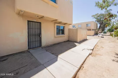 4403 E Riverside St, Phoenix, AZ 85040