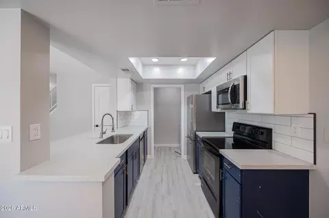 Kitchen - 4403 E Riverside St, Phoenix, AZ 85040 photo 1 of 1