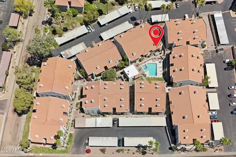 View/Area - 1820 E Morten Ave #111, Phoenix, AZ 85020 photo 5 of 6