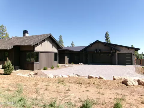2460 S Pinyon Jay Dr, Flagstaff, AZ 86005