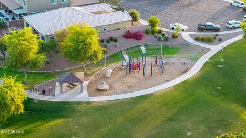 View/Area - 2707 E Daniel Dr, Gilbert, AZ 85298 photo 17 of 31