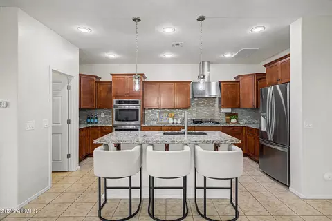 Kitchen - 2707 E Daniel Dr, Gilbert, AZ 85298 photo 2 of 4