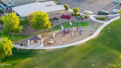 View/Area - 2707 E Daniel Dr, Gilbert, AZ 85298 photo 16 of 31