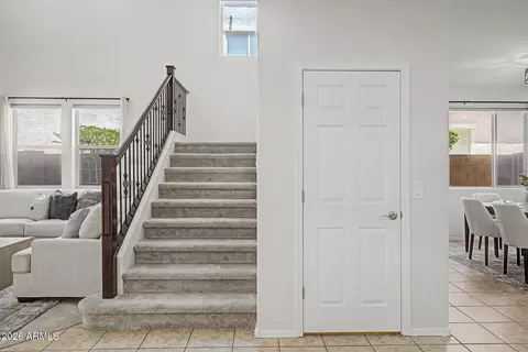 Entry Way - 2707 E Daniel Dr, Gilbert, AZ 85298 photo 2 of 3