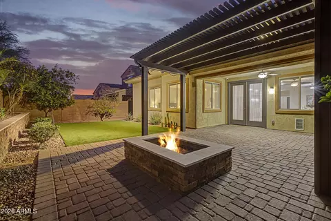 Exterior - 2707 E Daniel Dr, Gilbert, AZ 85298 photo 8 of 19