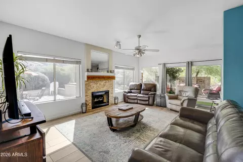 Living - 1241 E Captain Dreyfus Ave, Phoenix, AZ 85022 photo 4 of 5