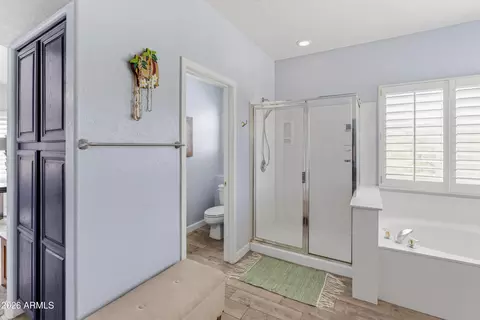 Bath - 1241 E Captain Dreyfus Ave, Phoenix, AZ 85022 photo 2 of 4