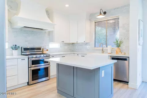 Kitchen - 2679 E Vermont Ct, Gilbert, AZ 85295 photo 1 of 9