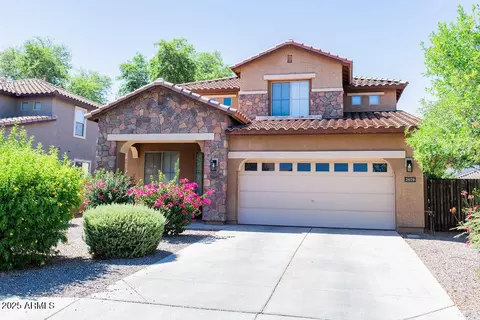 Exterior - 2679 E Vermont Ct, Gilbert, AZ 85295 photo 2 of 6