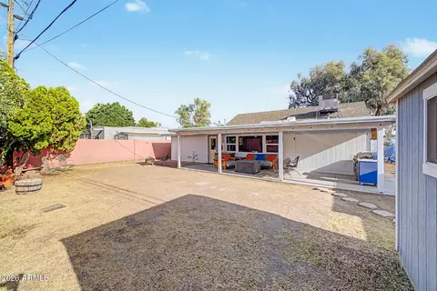 Exterior - 1524 Earll Dr, Phoenix, AZ 85014 photo 3 of 10