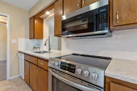 Kitchen - 6218 E Boise St, Mesa, AZ 85205 photo 2 of 5