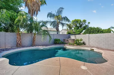 Exterior - 3536 E Fairview St, Gilbert, AZ 85295 photo 5 of 8