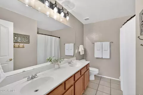 Bath - 3536 E Fairview St, Gilbert, AZ 85295 photo 3 of 4