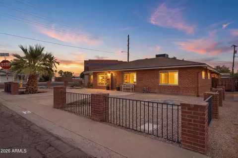 2345 E Heatherbrae Dr, Phoenix, AZ 85016