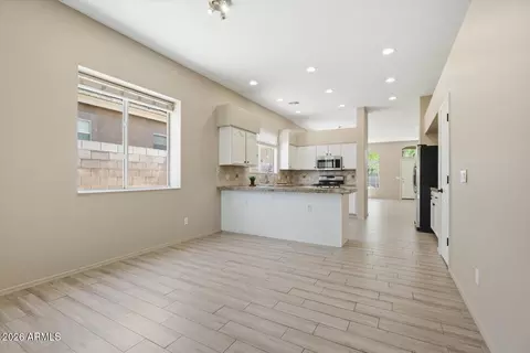 Other - 4606 E Chisum Trl, Phoenix, AZ 85050 photo 3 of 10
