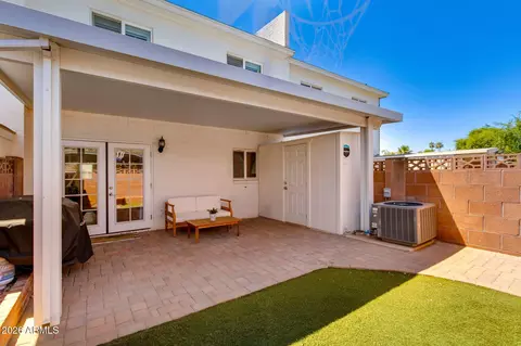 Exterior - 4081 E Campbell Ave, Phoenix, AZ 85018 photo 4 of 5