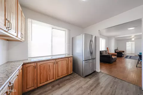 Kitchen - 10226 N 15th Ave, Phoenix, AZ 85021 photo 2 of 5
