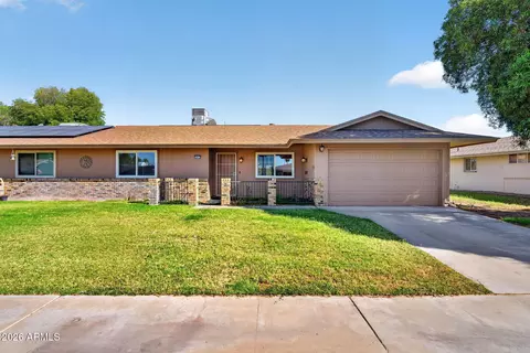 10413 W Roundelay Cir, Sun City, AZ 85351