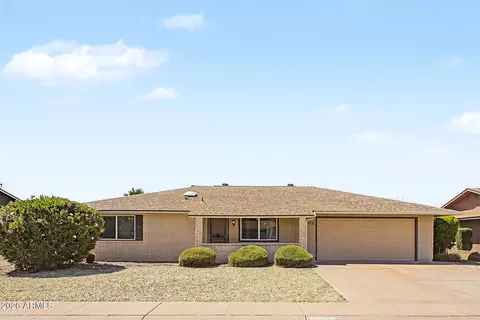 10129 W Pine Springs Dr, Sun City, AZ 85373