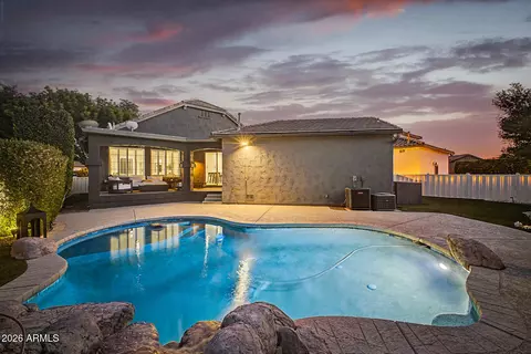 Exterior - 2732 E Tamarisk St, Gilbert, AZ 85296 photo 2 of 21