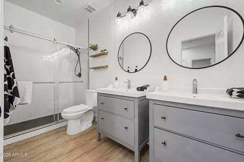 Bath - 2732 E Tamarisk St, Gilbert, AZ 85296 photo 4 of 4