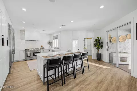 Kitchen - 2732 E Tamarisk St, Gilbert, AZ 85296 photo 2 of 5