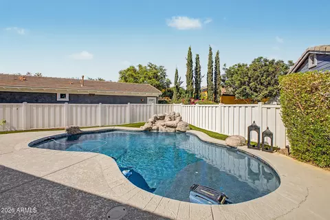Exterior - 2732 E Tamarisk St, Gilbert, AZ 85296 photo 16 of 21