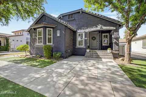 Exterior - 2732 E Tamarisk St, Gilbert, AZ 85296 photo 7 of 21
