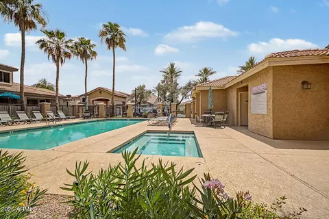 Exterior - 1024 E Frye Rd #1056, Phoenix, AZ 85048 photo 9 of 10